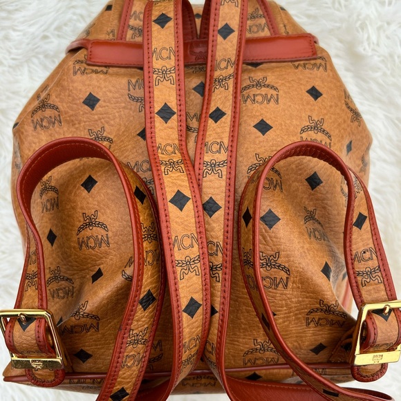 MCM Visetos Cognac Backpack - Picture 3 of 14